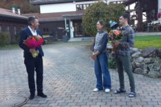 Dr. Matthias Brandt bei seiner Danksagung an Familie Schweinsteiger, die Pächter des Schauerhauses.